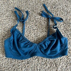 Abercrombie Curve Love Bikini size L